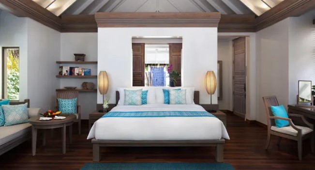Beachfront Villa photo 6